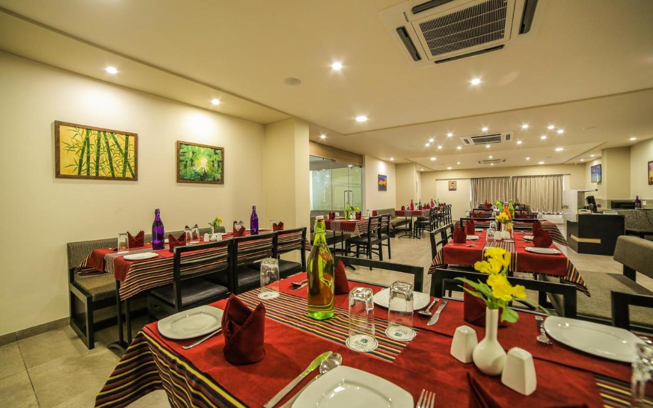 The Basil Park Hotel Bhāvnagar Exterior foto