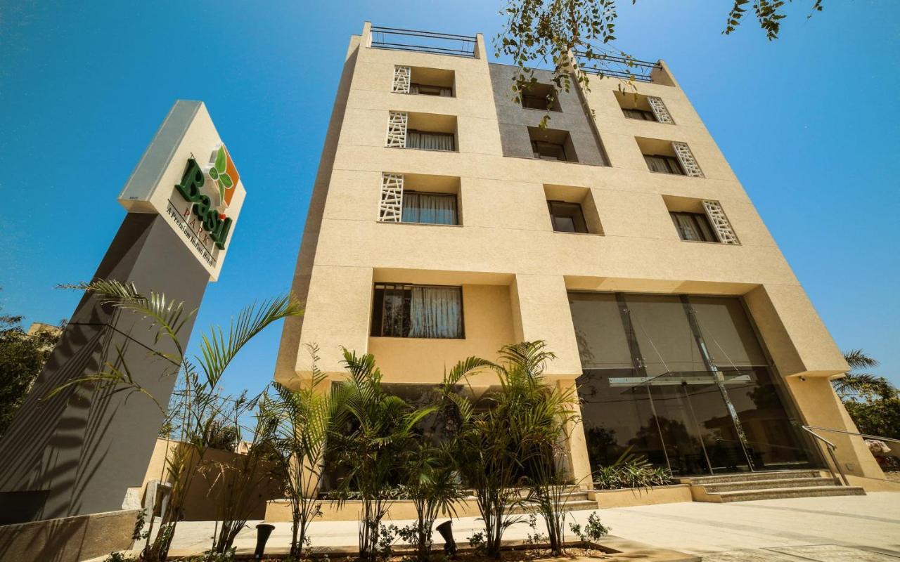 The Basil Park Hotel Bhāvnagar Exterior foto